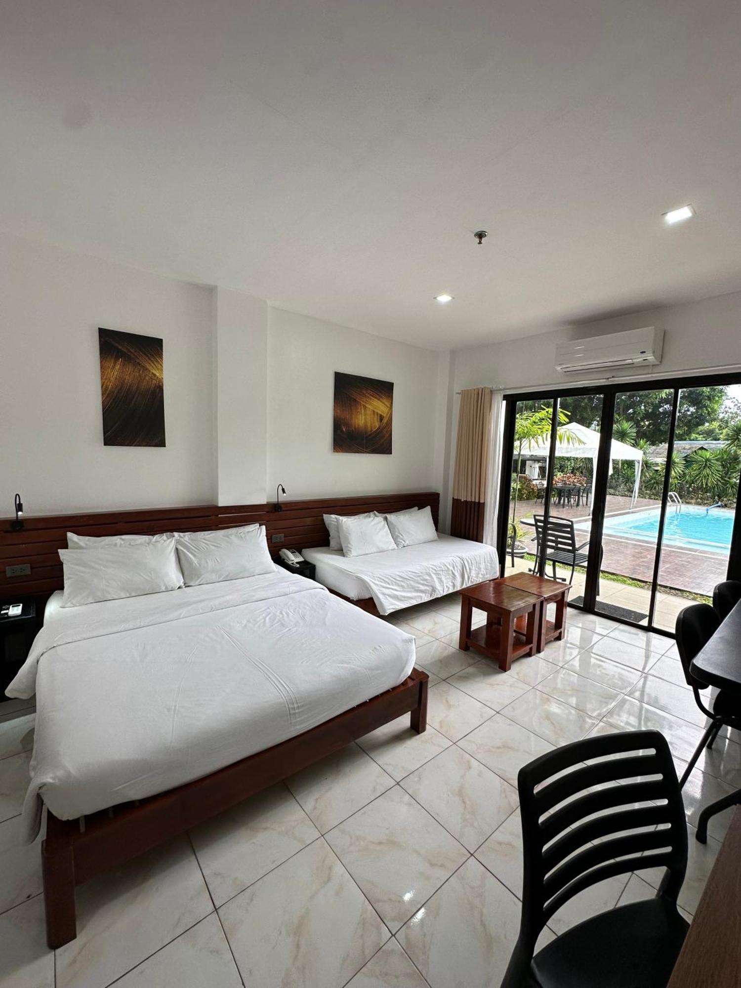 Fernando'S Hotel Sorsogon Exterior photo