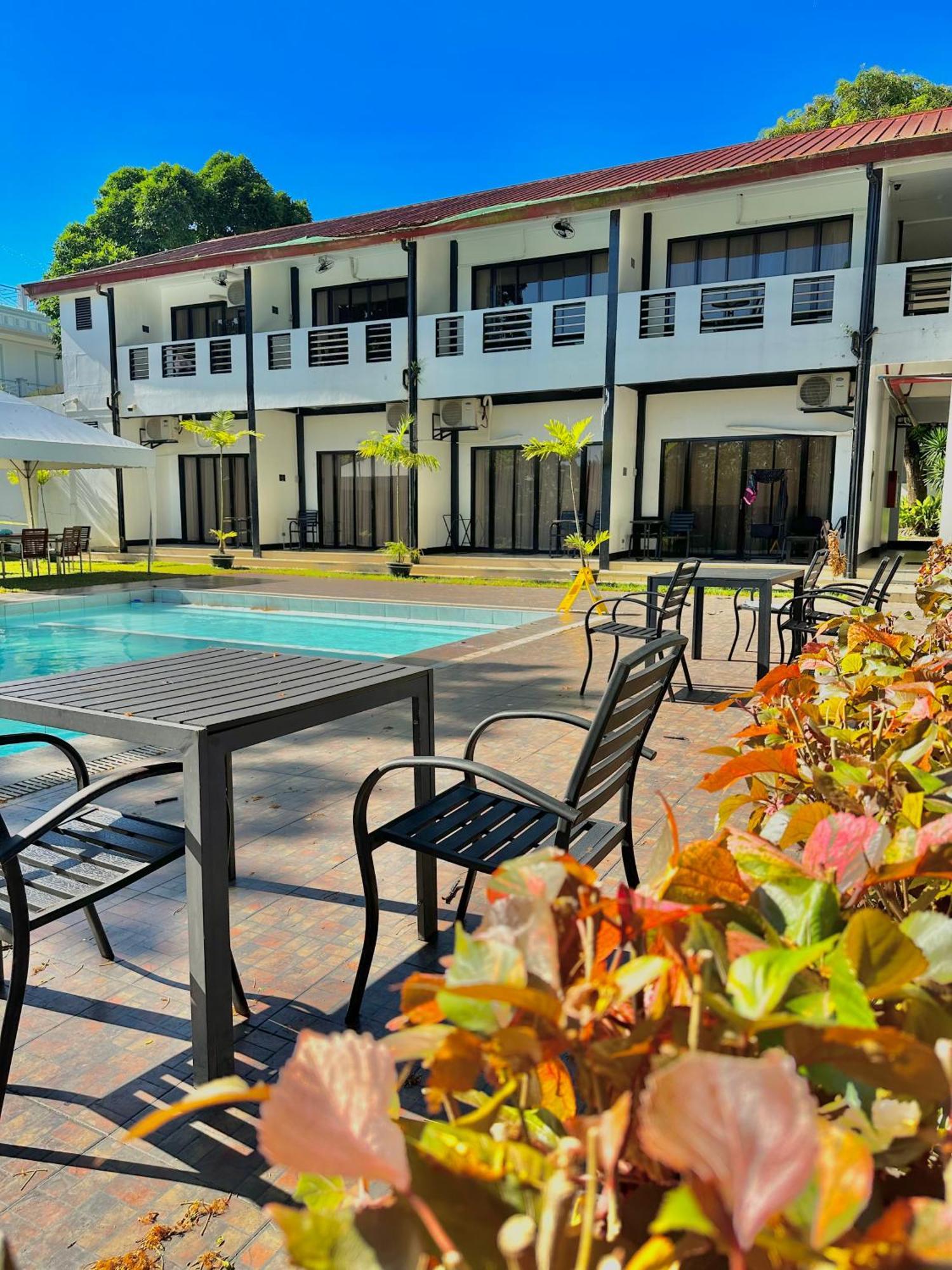 Fernando'S Hotel Sorsogon Exterior photo