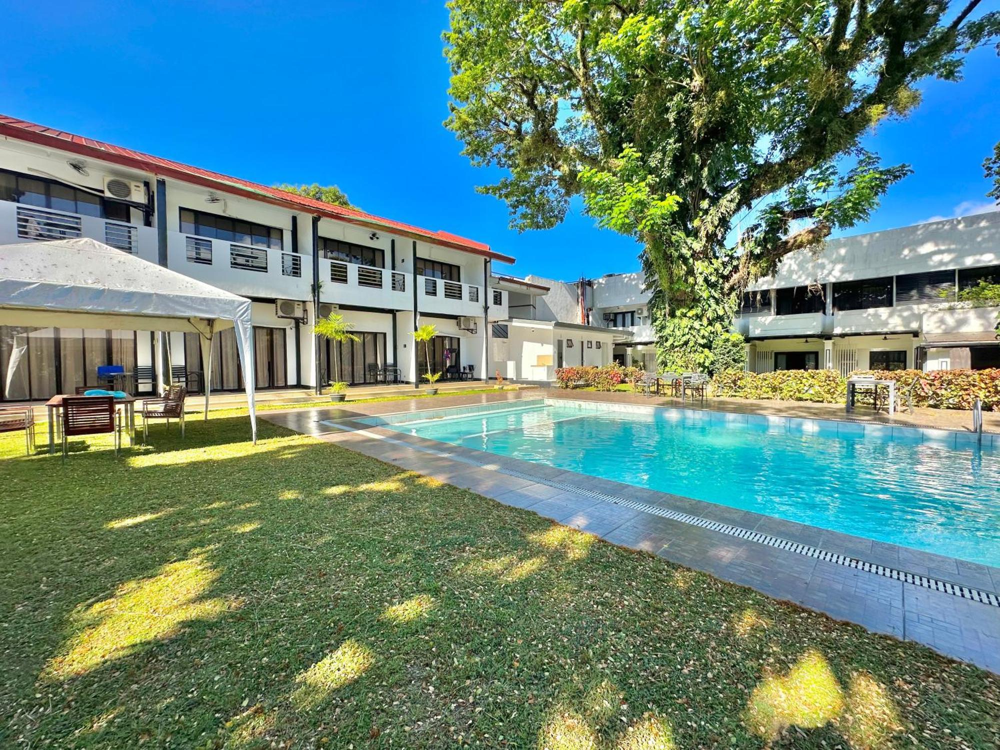 Fernando'S Hotel Sorsogon Exterior photo